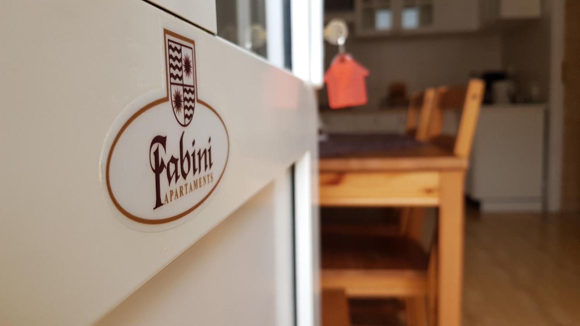 Fabini Apartments เมดิอาช ภายนอก รูปภาพ